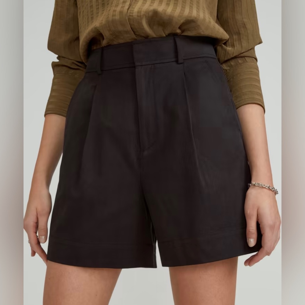 Everlane High-Waisted Black Shorts